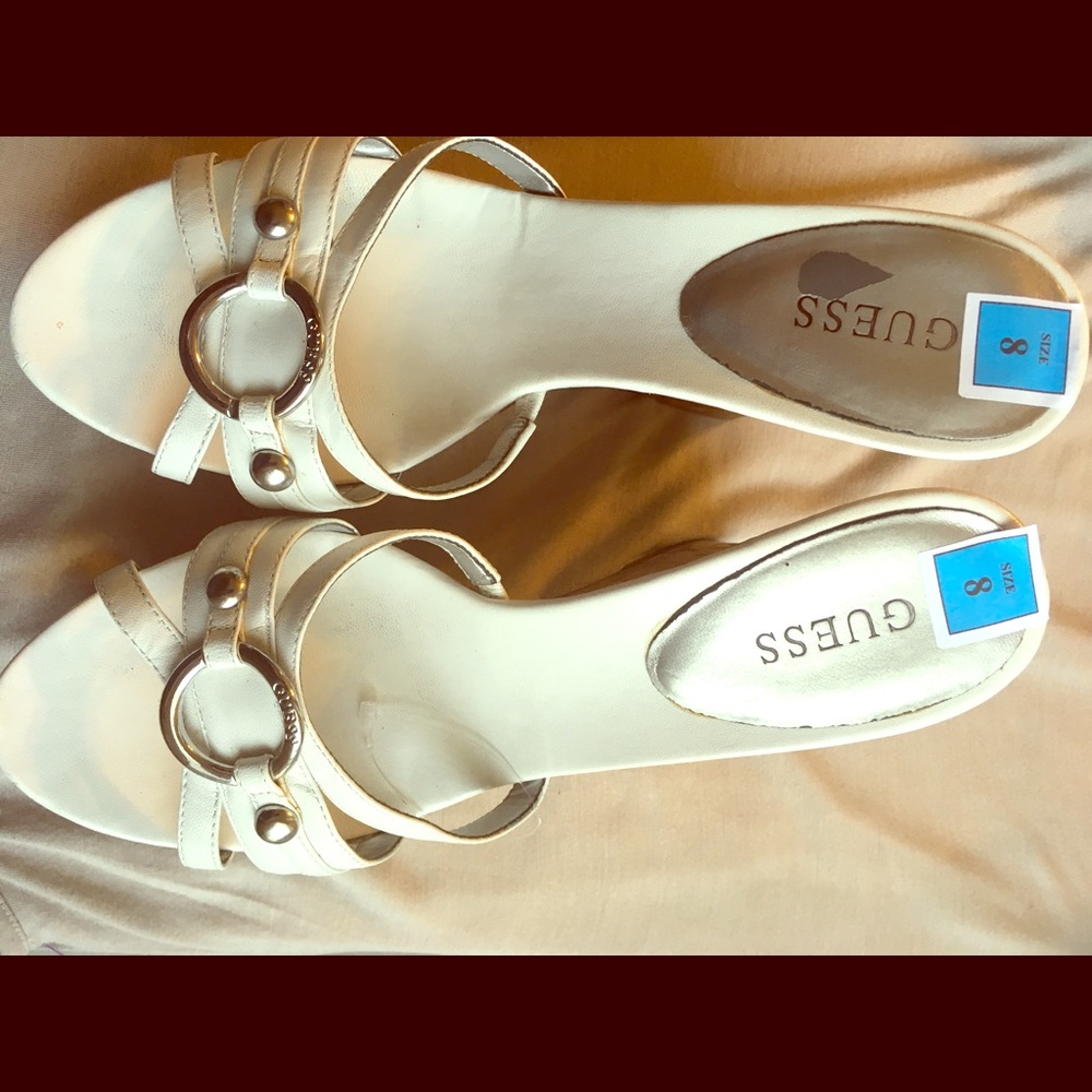Size 8 guess shoes